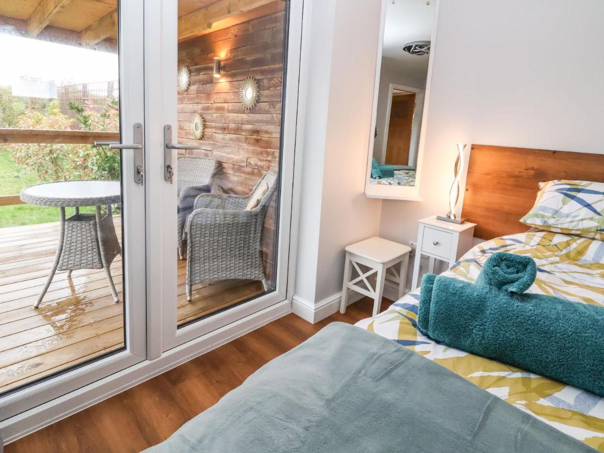 Meols Holiday Lodge Wirral Eksteriør bilde